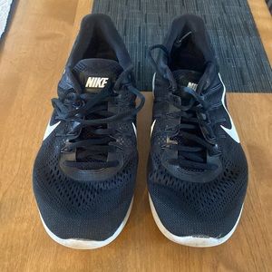 Nike mens gymshoes